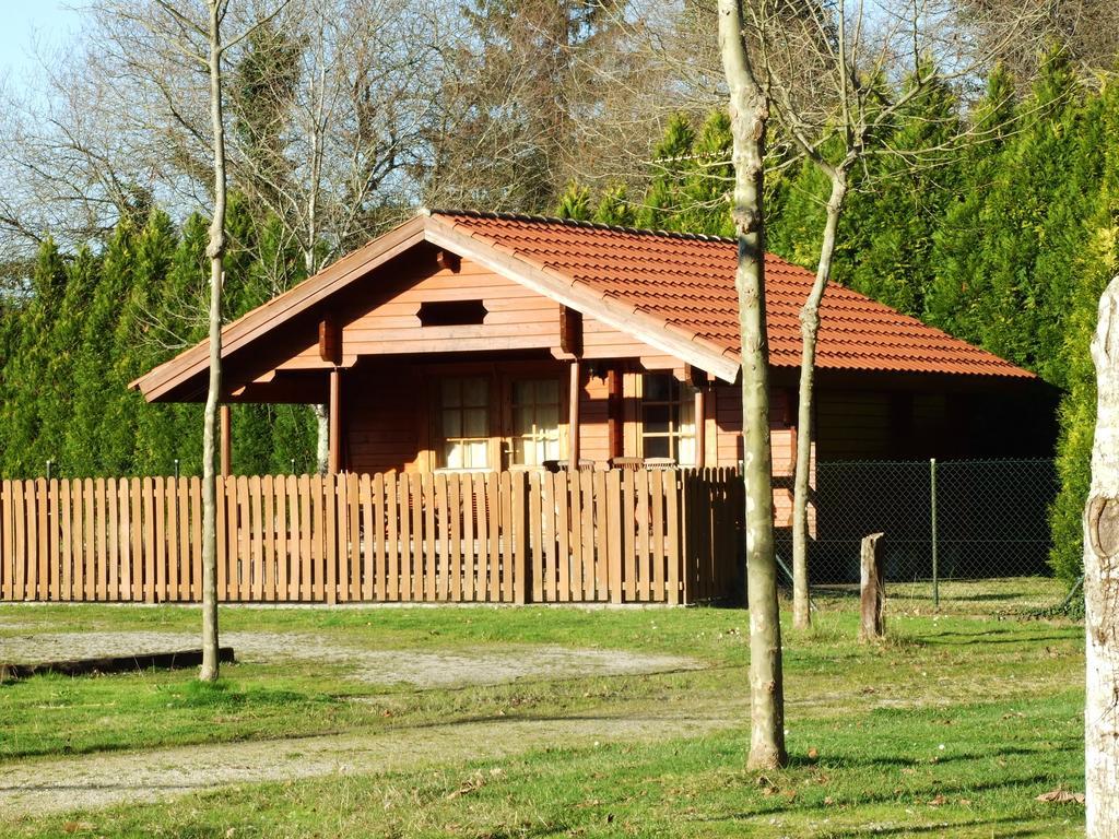 Bungalow Camping Los Manzanos Santa Cruz de Oleiros Cameră foto
